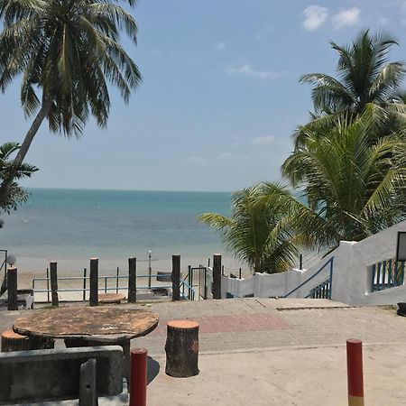 Newly Renovated Comfy Beachfront View At Seri Bulan 波德申 外观 照片