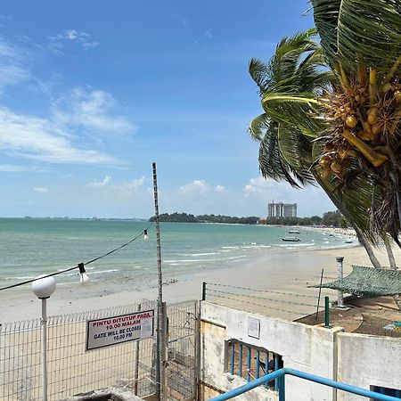 Newly Renovated Comfy Beachfront View At Seri Bulan 波德申 外观 照片