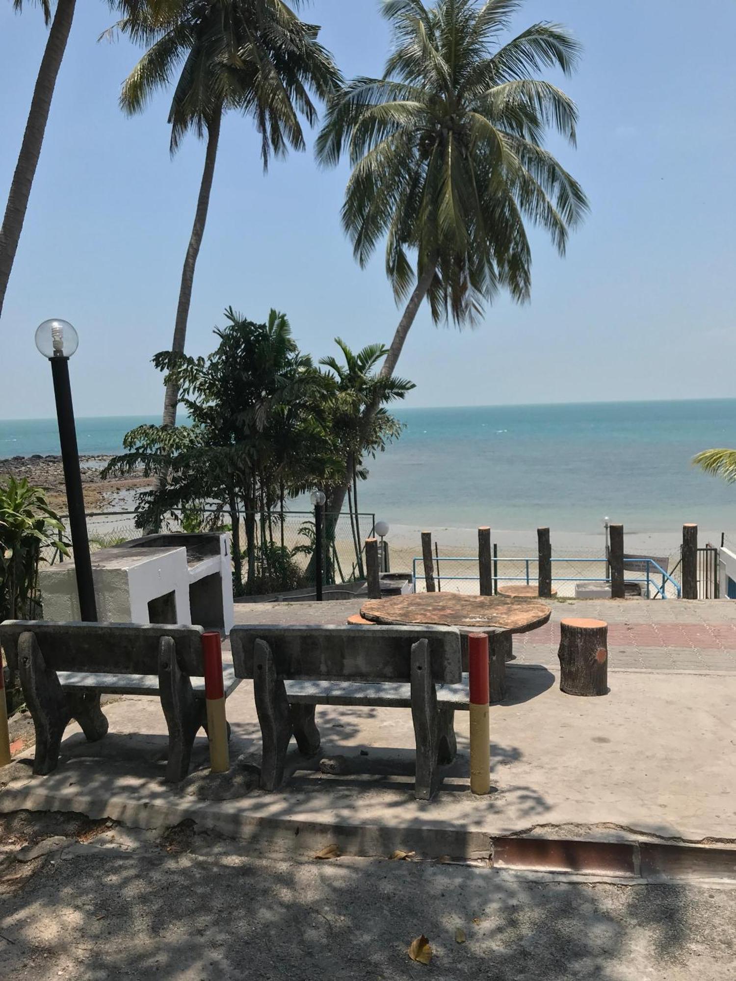 Newly Renovated Comfy Beachfront View At Seri Bulan 波德申 外观 照片
