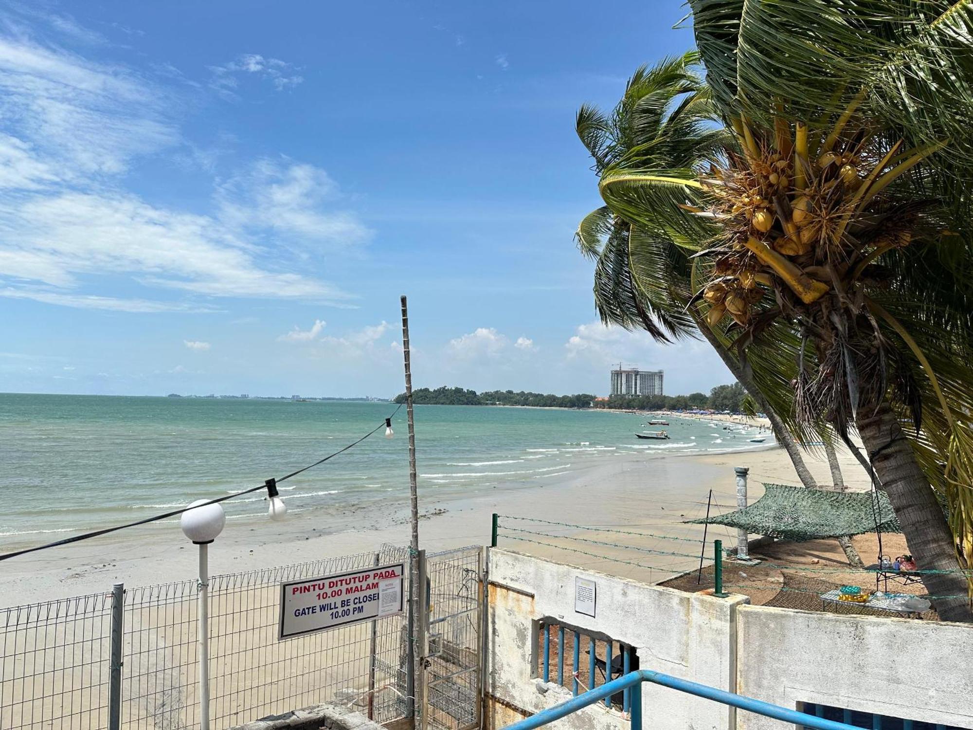 Newly Renovated Comfy Beachfront View At Seri Bulan 波德申 外观 照片